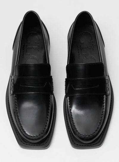 Closed | Loafers